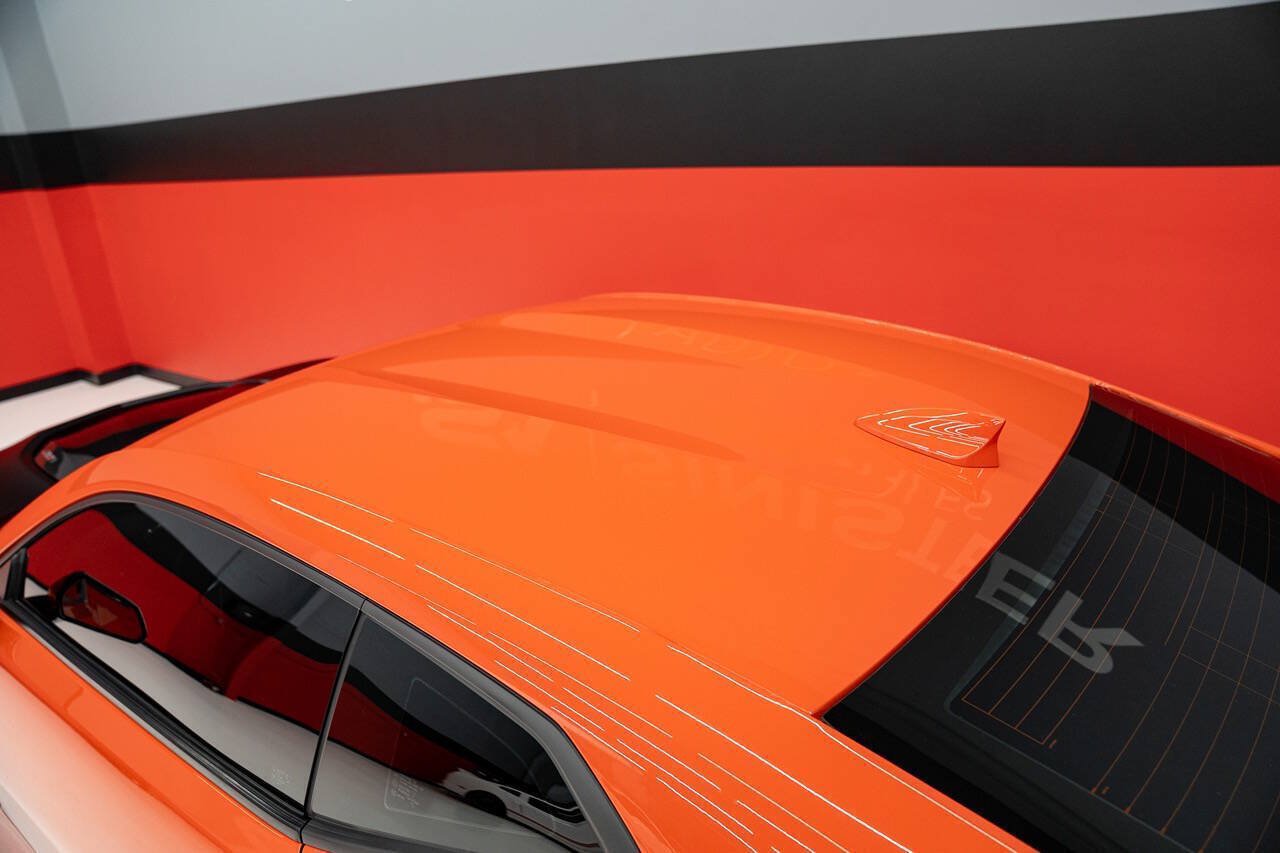 Used 2019 Chevrolet Camaro ZL1 RWD image 25