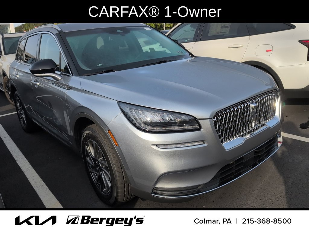Used 2022 Lincoln Corsair AWD w/ Equipment Group 101A image 3