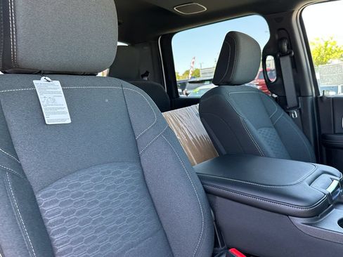 New 2026 RAM 2500 Big Horn AWD/4WD image 12