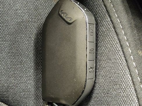 Used 2025 Kia K4 FWD image 32