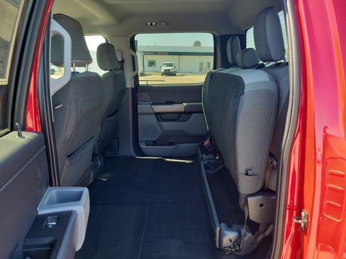 Used 2024 Ford F150 XLT AWD/4WD image 11