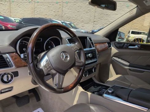 Used 2014 Mercedes-Benz GL 450 4MATIC w/ Appearance Package image 37