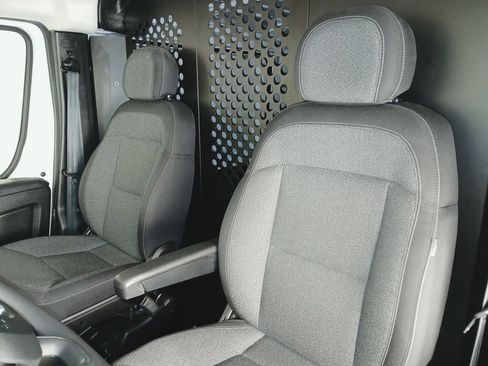 Used 2025 RAM ProMaster 2500 w/ U-Haul Equipment Group FWD image 10