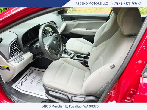 Used 2017 Hyundai Elantra SE FWD image 9