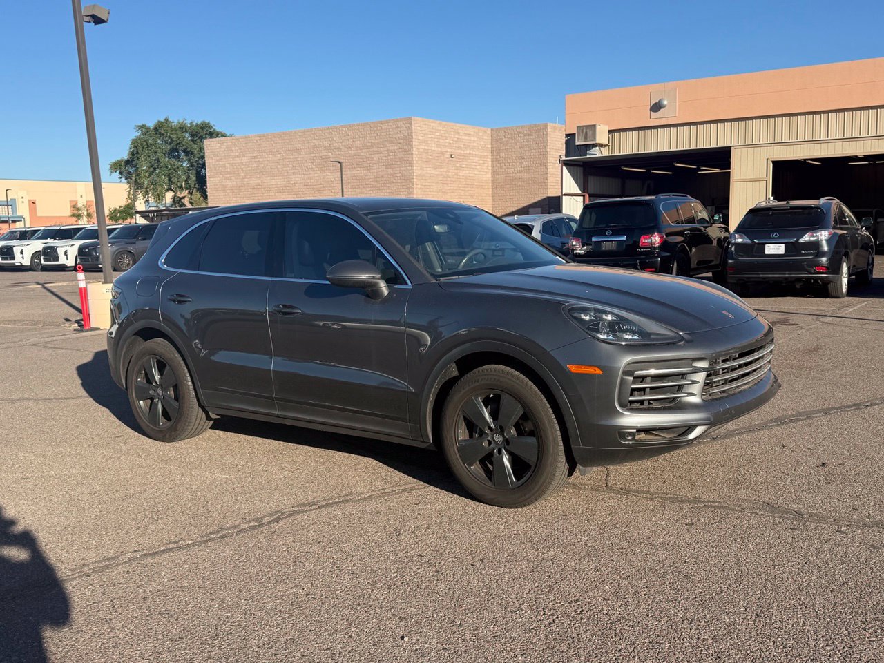 Used 2019 Porsche Cayenne AWD/4WD image 3