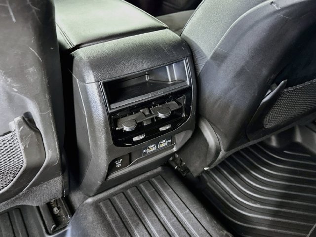 Used 2024 Jeep Grand Cherokee Altitude AWD/4WD image 28
