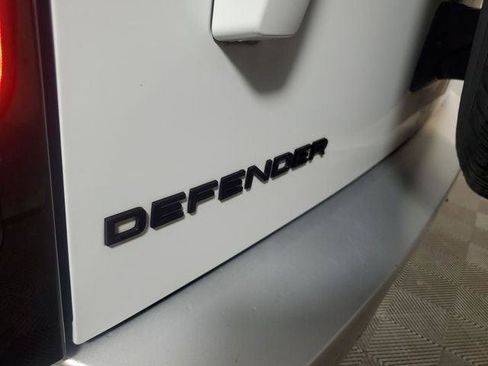 Used 2025 Land Rover Defender 110 S AWD/4WD image 11