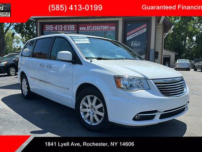 Used 2016 Chrysler Town & Country Touring w/ Driver Convenience Group