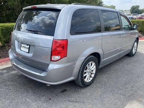 Used 2013 Dodge Grand Caravan SXT w/ UConnect Hands-Free Group FWD image 3