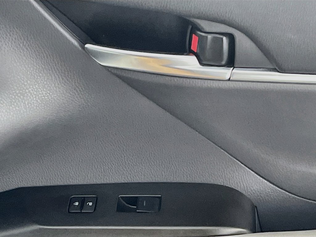 Used 2024 Toyota Camry SE FWD image 27