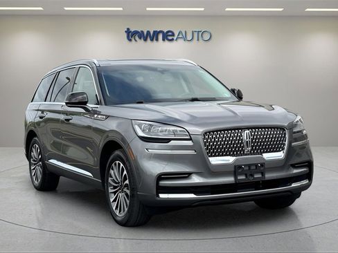 Used 2024 Lincoln Aviator Reserve w/ Elements Package Plus image 7