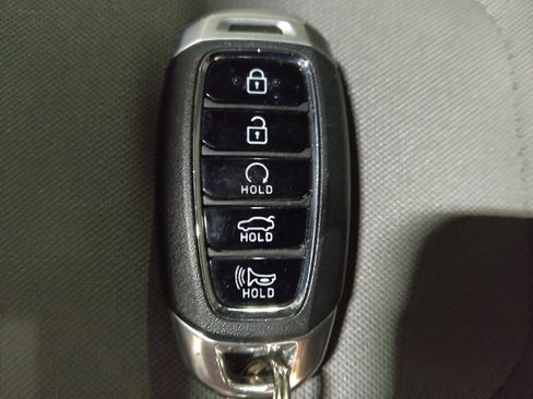 Used 2022 Hyundai Elantra SEL w/ Cargo Package FWD image 32