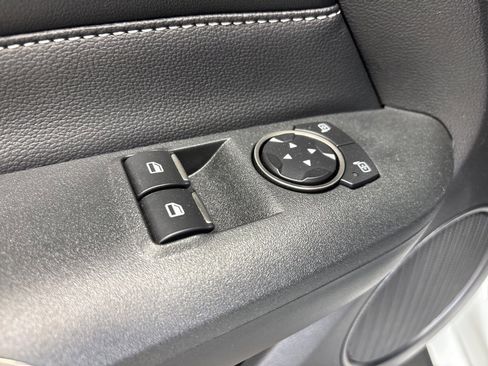 Used 2022 Ford Mustang Shelby GT500 w/ Technology Package image 18