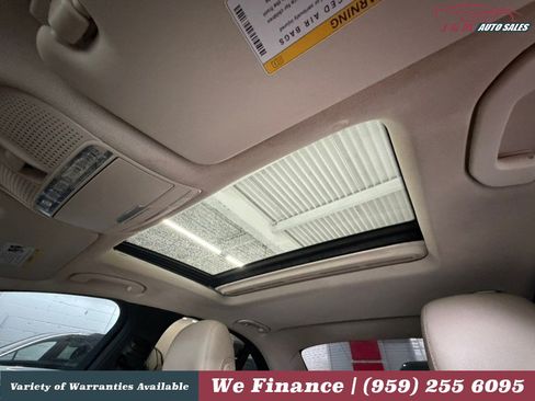 Used 2020 Mercedes-Benz C 300 4MATIC Sedan image 23