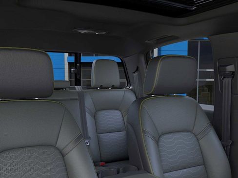 New 2025 Chevrolet Colorado ZR2 w/ Technology Package image 24