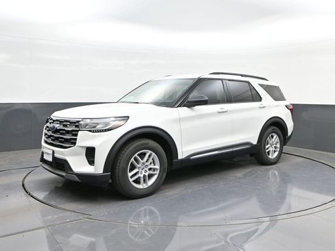 New 2025 Ford Explorer Active image 31