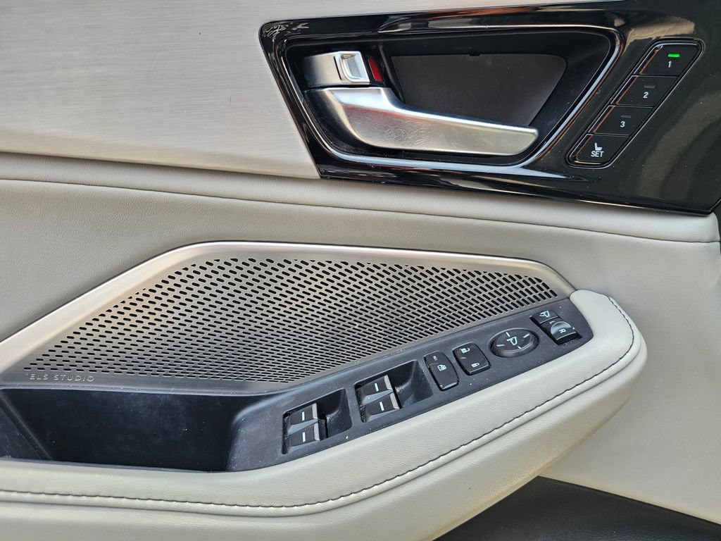 Used 2022 Acura MDX w/ Technology Package FWD image 17