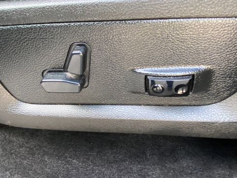 Used 2017 RAM 1500 Sport w/ Black Ram 1500 Sport Group image 19