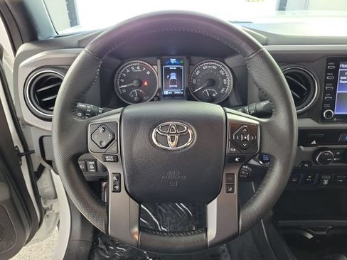 Used 2023 Toyota Tacoma TRD Off-Road w/ Technology Package RWD image 26