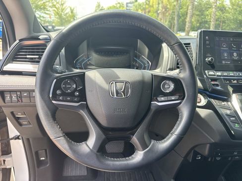 Used 2023 Honda Odyssey Touring image 15