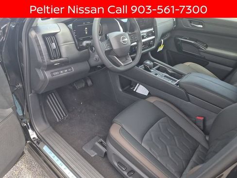 New 2026 Nissan Pathfinder Platinum w/ Cargo Package FWD image 10