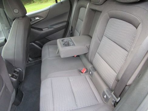 Used 2025 Chevrolet Equinox LT FWD image 17