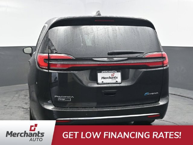 Used 2023 Chrysler Pacifica Touring-L FWD image 5