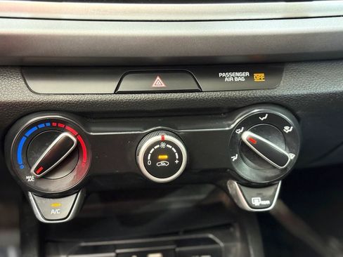 Used 2018 Kia Rio S FWD image 17