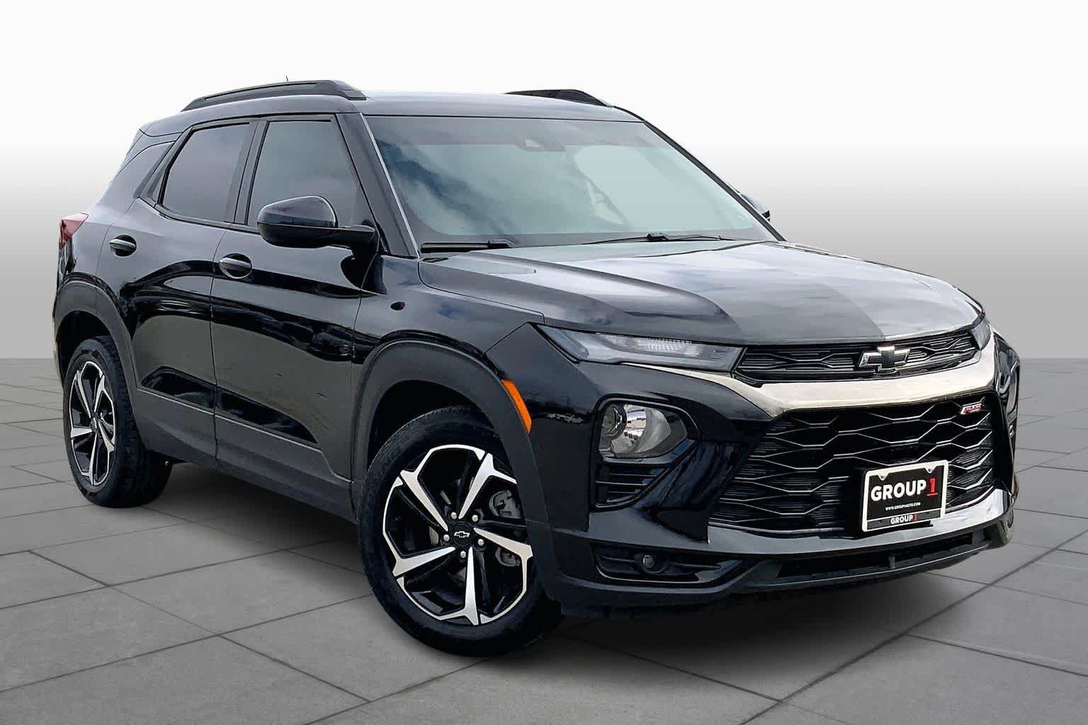 Used 2021 Chevrolet TrailBlazer RS w/ Convenience Package FWD image 3