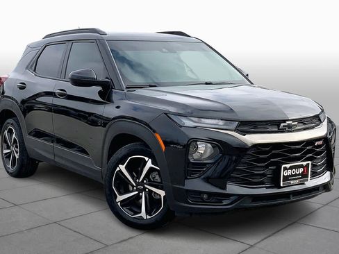 Used 2021 Chevrolet TrailBlazer RS w/ Convenience Package FWD image 3