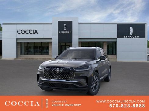 New 2026 Lincoln Aviator AWD image 2