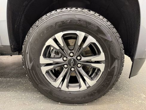 Used 2022 Chevrolet Colorado Z71 w/ LPO, Tonneau and Step Package image 21