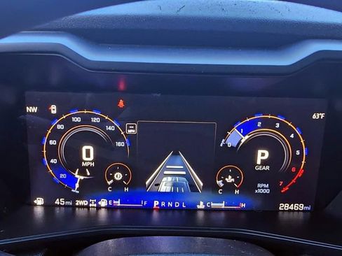 Used 2025 Chevrolet Colorado Trail Boss AWD/4WD image 14