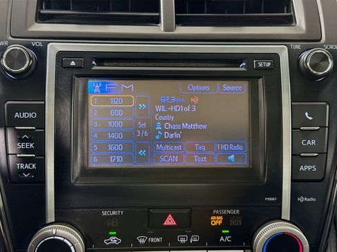Used 2012 Toyota Camry SE FWD image 14