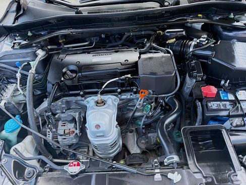 Used 2016 Honda Accord EX-L image 34