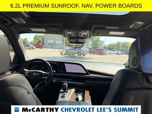 Used 2022 Cadillac Escalade ESV Premium Luxury Platinum AWD/4WD image 38
