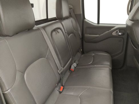 Used 2019 Nissan Frontier SL RWD image 19