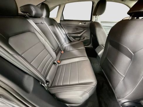 Used 2023 Volkswagen Jetta SE w/ Panoramic Sunroof Package FWD image 26