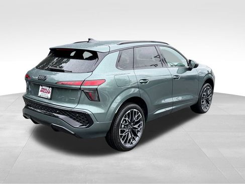 New 2026 Audi Q3 quattro 2.0T AWD/4WD image 7