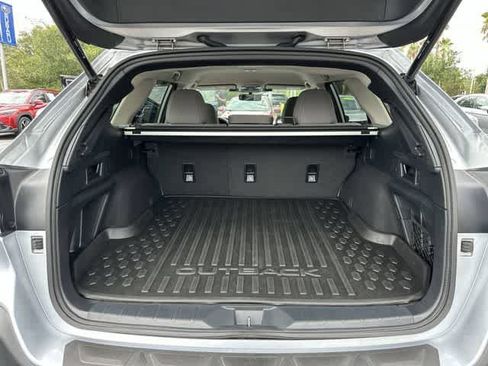 Certified 2025 Subaru Outback Premium AWD/4WD image 31