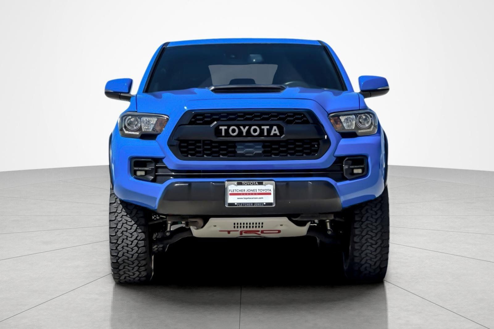 Certified 2019 Toyota Tacoma TRD Pro AWD/4WD image 8