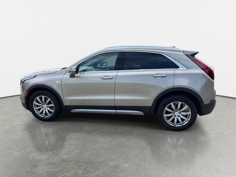 Used 2022 Cadillac XT4 Premium Luxury w/ Enhanced Visibility Package FWD image 7