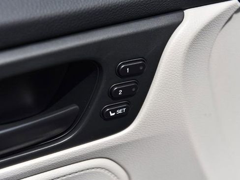 New 2026 Honda Odyssey EX-L image 9