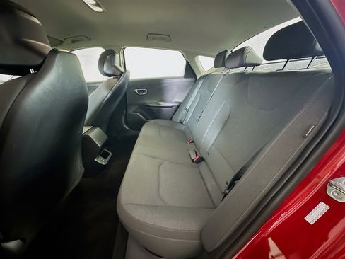 Used 2025 Kia K4 LXS image 28