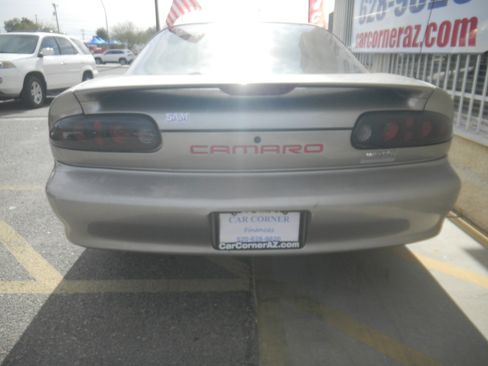 Used 2002 Chevrolet Camaro 2dr Sport w/ Preferred Equipment Group 1 image 11