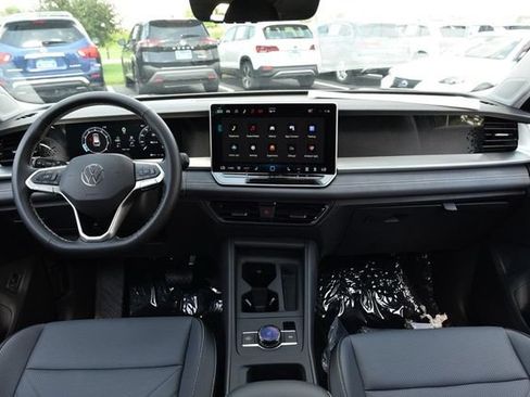 New 2026 Volkswagen Tiguan SE AWD/4WD image 7