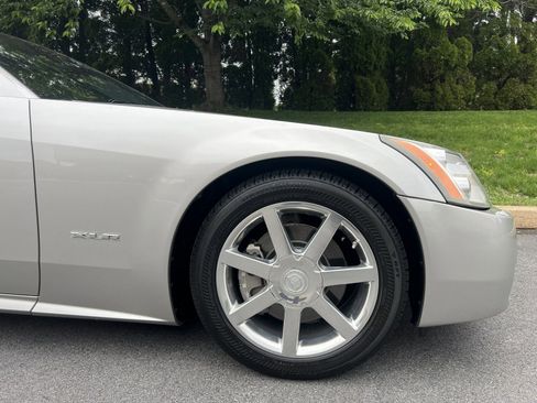 Used 2004 Cadillac XLR RWD image 84