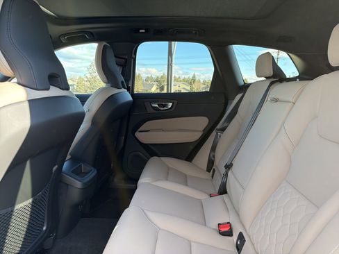 New 2026 Volvo XC60 B5 Core image 32