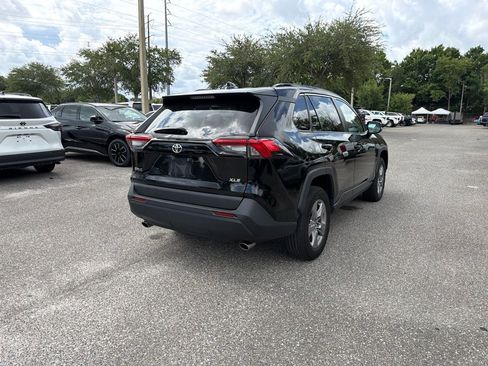 Used 2024 Toyota RAV4 XLE FWD image 5