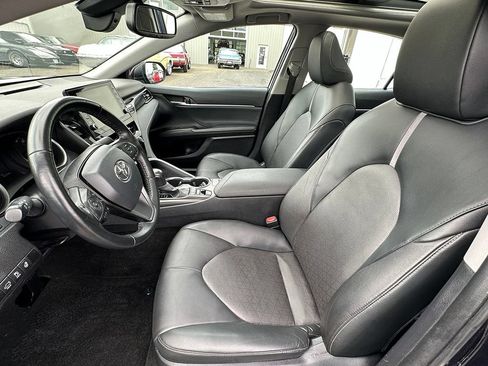 Used 2022 Toyota Camry XSE w/ Cold Weather Package AWD/4WD image 3